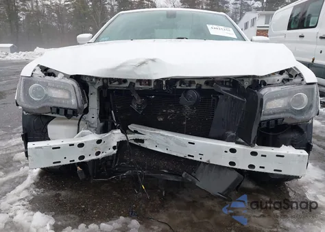 2021 Chrysler 300 300S z USA, uszkodzony, nr VIN 2C3CCABG9MH520434